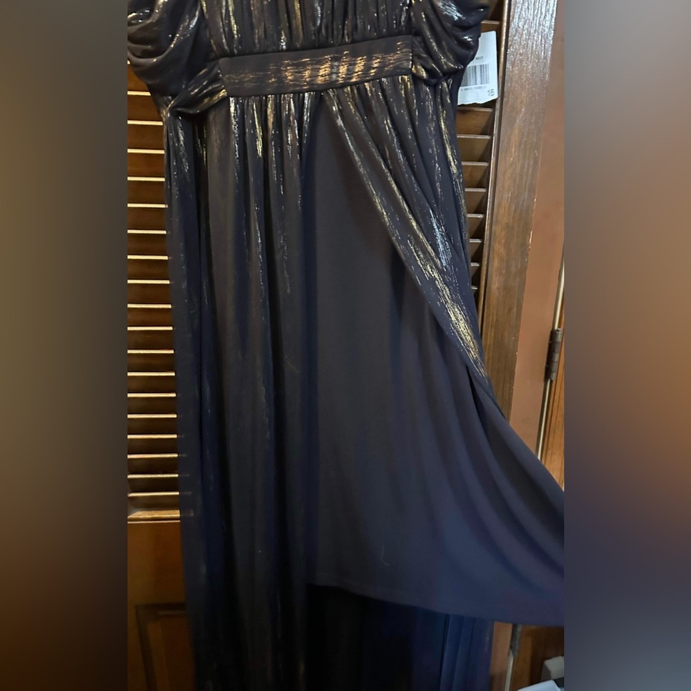 Connected Apparel black dress/gold Shimmer streaks size 16 not been worn newer. - Picture 3 of 6